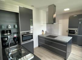 Les Coquelicots, cottage in Saint-Romain-sur-Cher