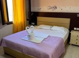 Ta Kalamakia Apartments