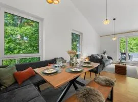 Flussperle Miesbach - Erholung pur direkt an der Schlierach - Dachterrasse mit Grill, kostenloses Parken