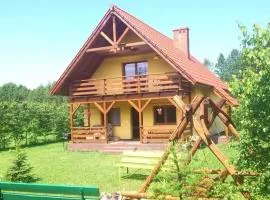 Domek nad jeziorem