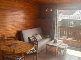Cozy apartment, ξενοδοχείο σε Arâches-la-Frasse
