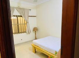 Cozy Private Room Stay In Cotonou City, hotel v destinaci Cotonou
