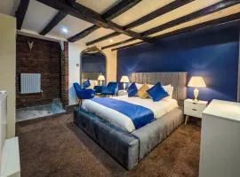 The Courtyard Lodge