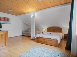 Forest Retreat with BBQ, caba&ntilde;a en Predeal