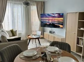 Apartment Summer Vibes