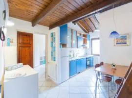 Casa tipica ligure lungomare in pieno centro