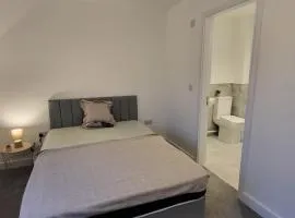 Contemporary 3-Bedroom Home Quiet Rotherham Location with Parking