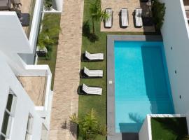 Malibu Residential 3BD Shalva, appart'hôtel à Cozumel