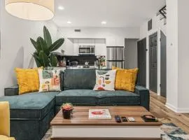 Family-friendly 2BR Condo with Free Parking!