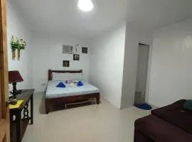 AlonaBeach Tourist Inn