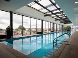72Hub moderno apto vistas ciudad, piscina gimnasio