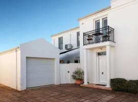 Elegant Englehardt Villa