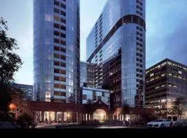 Woden Comfy apartment in GCT