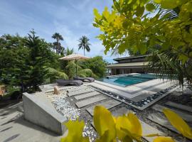Bulihan Suites Puerto Galera, villa in Puerto Galera