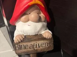 Adela & Robert Home cu piscină și parcare privată