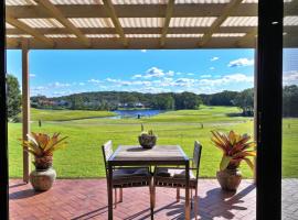 Perfect weekend getaway plus golf at your doorstep, appartement in Salamander Bay