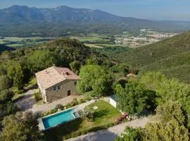 Arc de can Puig Luxury Holiday Home in catalonia