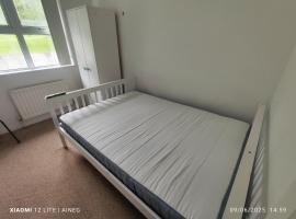 Apple 2, hotell sihtkohas Letterkenny