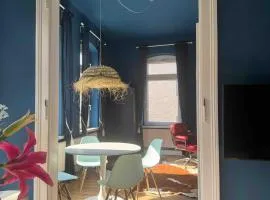 CLS Große City Altbau Wohnung mit XXL Dusche, neues Bad, Dielen, Smart TV in Hildesheim Ost, Nähe HAWK, Uni, Bosch, Ostbahnhof, A7