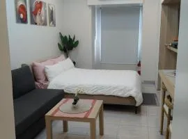Apartment Condo-Hotel Quezon City- Pool View