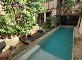 Relax en casona única Lanueva Candeleda patio compartido