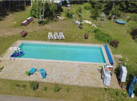 Pal&oacute;cliget Vend&eacute;gh&aacute;z, &xi;&epsilon;&nu;&omicron;&delta;&omicron;&chi;&epsilon;ί&omicron; &mu;&epsilon; &upsilon;&delta;&rho;&omicron;&mu;&alpha;&sigma;ά&zeta; &sigma;&epsilon; K&eacute;tbodony