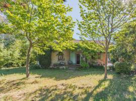 Le Mas des Trois Sources - Grand jardin, hotel di Gignac