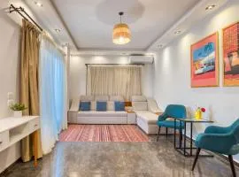 Travelholic AUC Residence