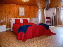 Attic at the foot of the Mountain