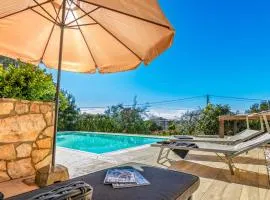 Marelì - magnifica villa con piscina