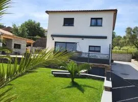 Maison moderne avec spa Le Bosc Salagou