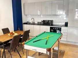 Sleeps 6- Close to the beach - Pet Friendly