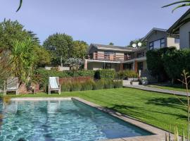 Four Palms Accommodation