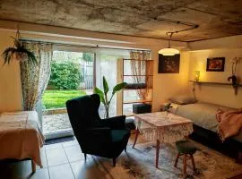 Magnolia Apartment with free parking