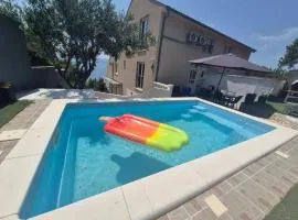 Luxury apartment Duće with private pool