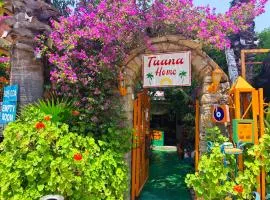 Side Tuana Garden Home