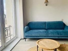 Spacious bright apartment on the seawall in Zeebrugge