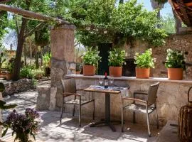 CARAGOL, Doppelzimmer auf Finca Zenara, Terrasse, Wifi, Klima, XXL Pool, Gemeinschaftsküche, Yoga