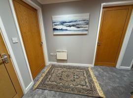 Modern Living Near Town Center, pet-friendly hotel in Bracknell