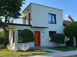 Villa Number 6 - apartment complex