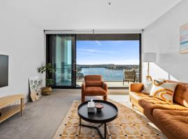 Stunning Lake-View in Belconnen, hotel em Belconnen