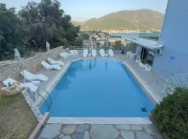 Ponti Beach Hotel