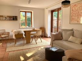 Malerisches Dorfhaus im historischen Ortskern, hotel di Garding