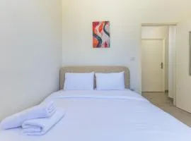Calliope 2-BR Apartment & Balcony in Gemmayze