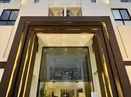 Aurum Luxury Apartments Gulberg Lahore - LMY