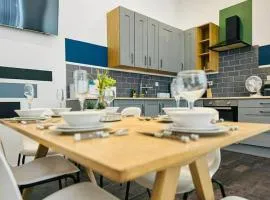 South Pier Apartment