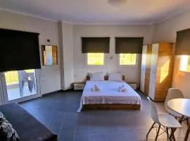 Athitos cozy Studios