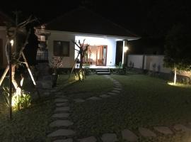 Rumah Asri Devarastra #2, hotel in Amed