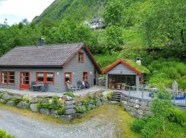 Fully equipped cabin by the fjord