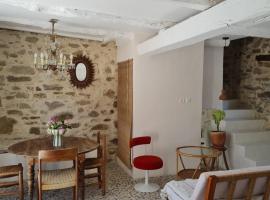 Gîte de charme entre terre & mer โรงแรมในLandaul